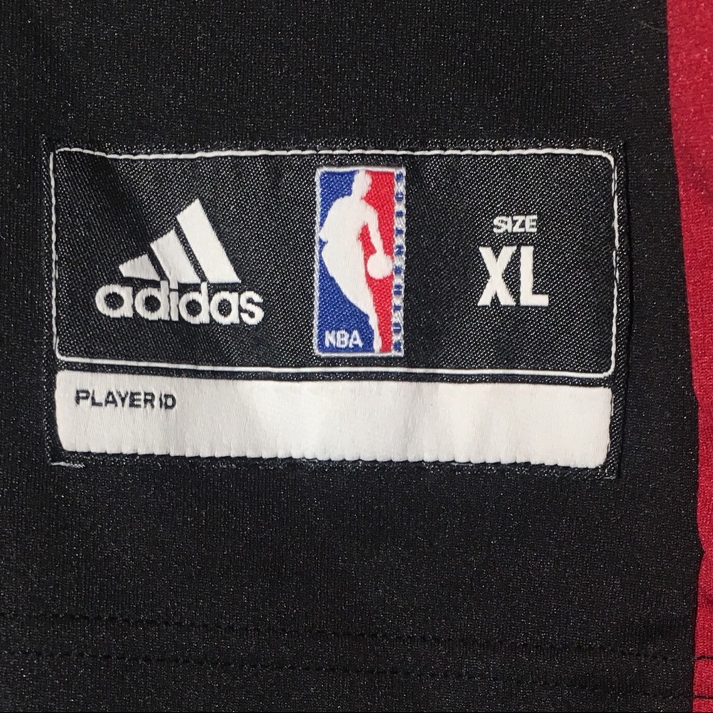 Miami Heat Dwyane Wade Adidas Jersey XL - Picture 2 of 6